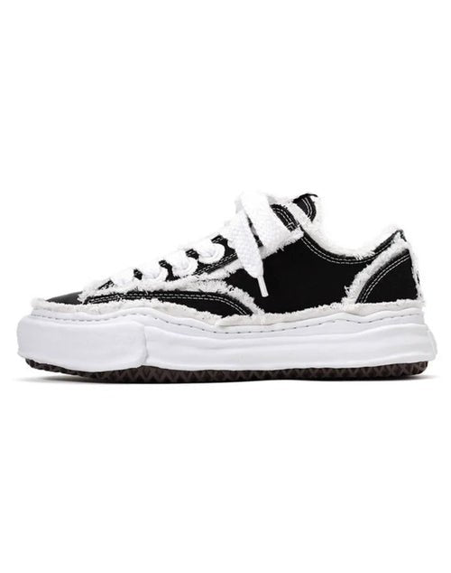 Saint Topé Sneaker - Velnoir™