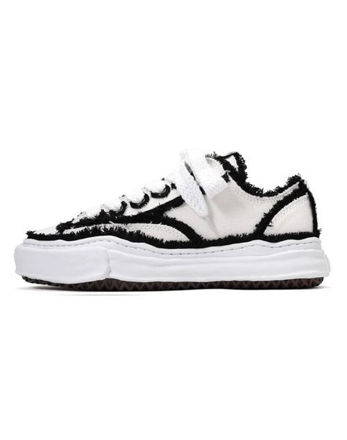 Saint Topé Sneaker - Velnoir™